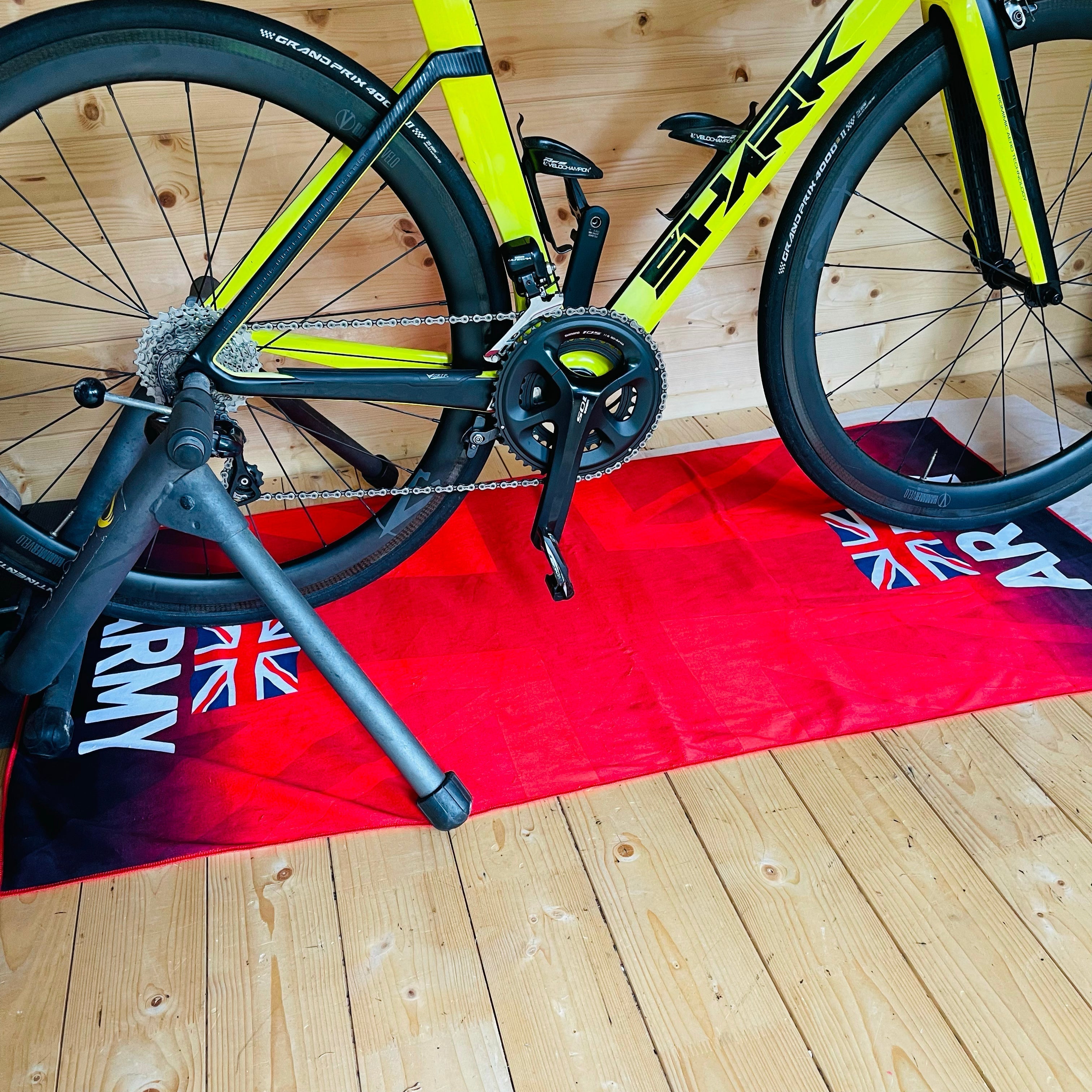 PLYMOUTH TRI MICROFIBRE SPORTS TOWEL
