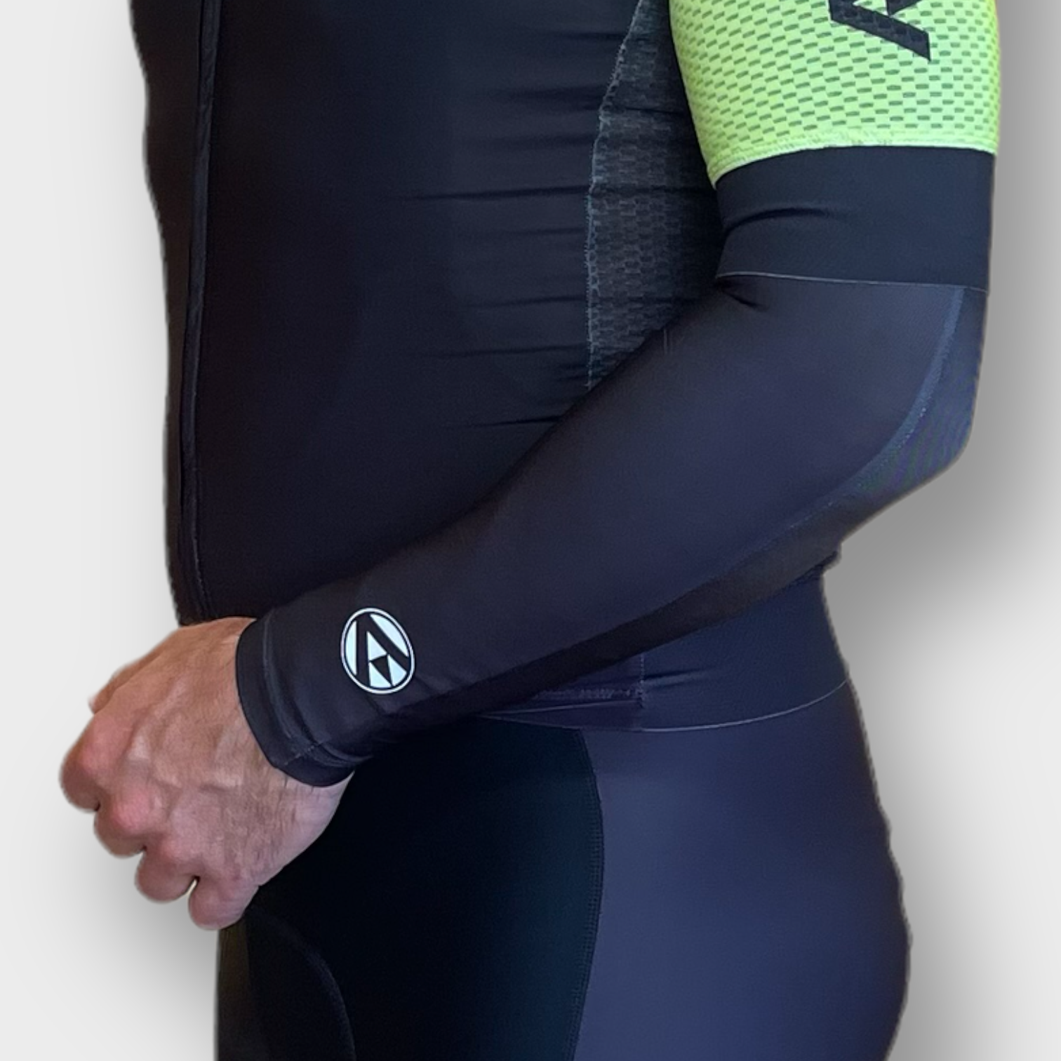 APEX MITTI LYCRA ARM WARMERS - BLACK (QZ1001)